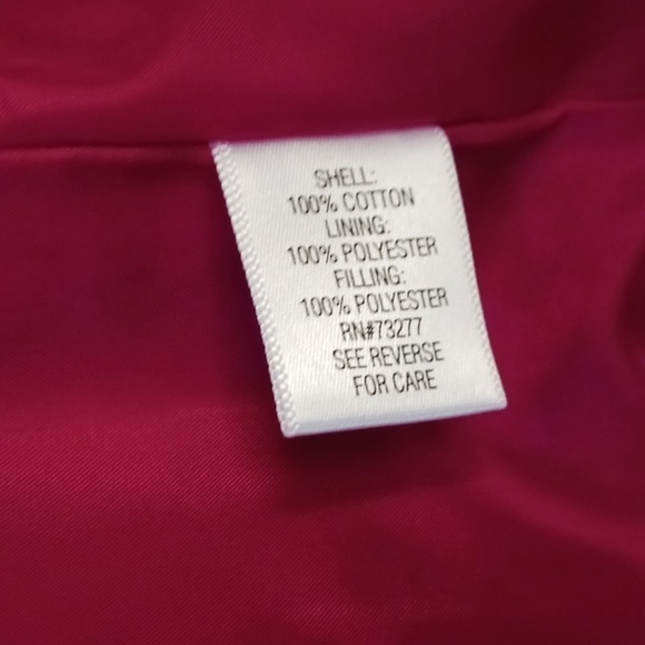 Black and Red Checkered Zippered Vest Box 11 - Picture 4 of 5